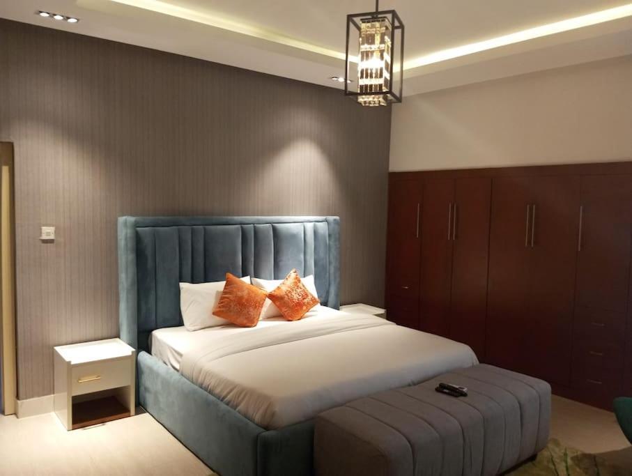 Sujimoto Residences Macdonald Lagos Exterior photo