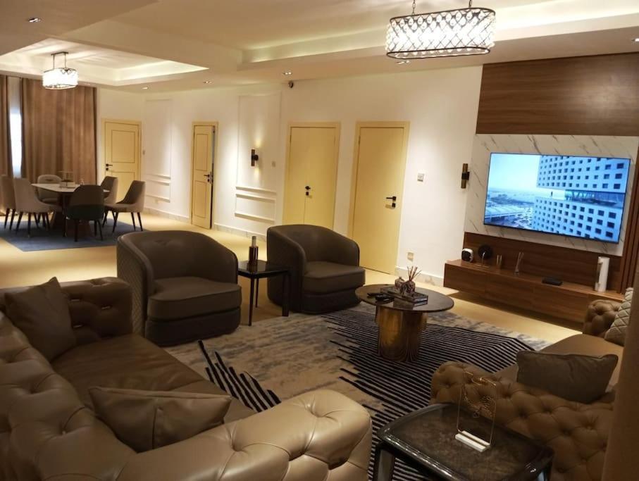 Sujimoto Residences Macdonald Lagos Exterior photo
