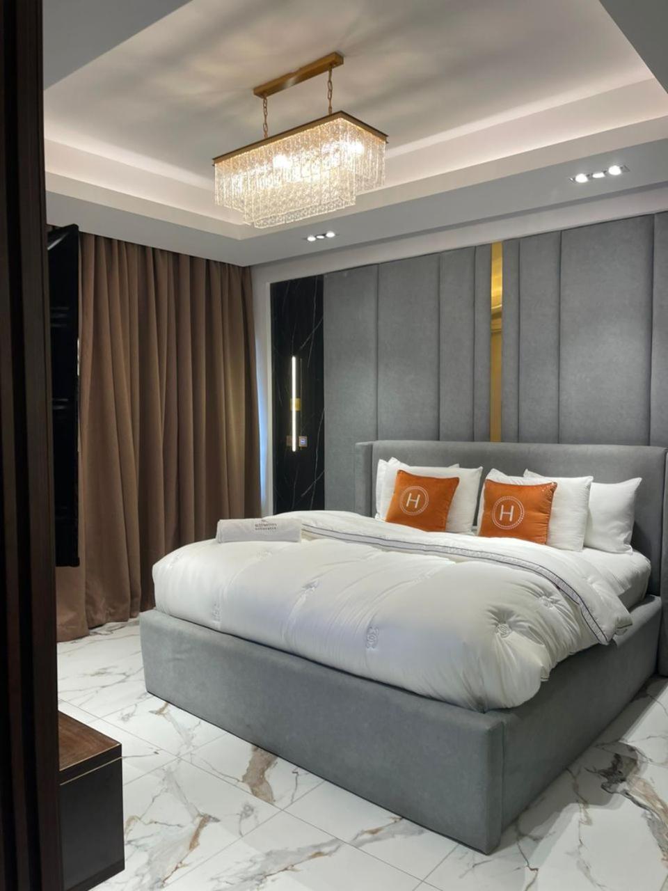 Sujimoto Residences Macdonald Lagos Exterior photo